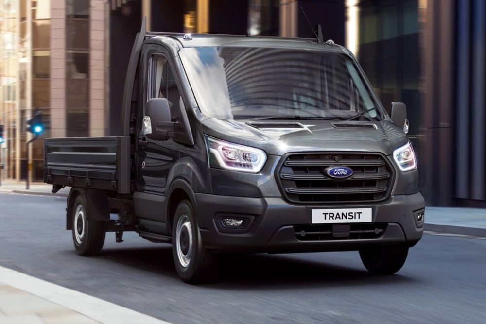 Grijze Ford Transit Chassis Cabine