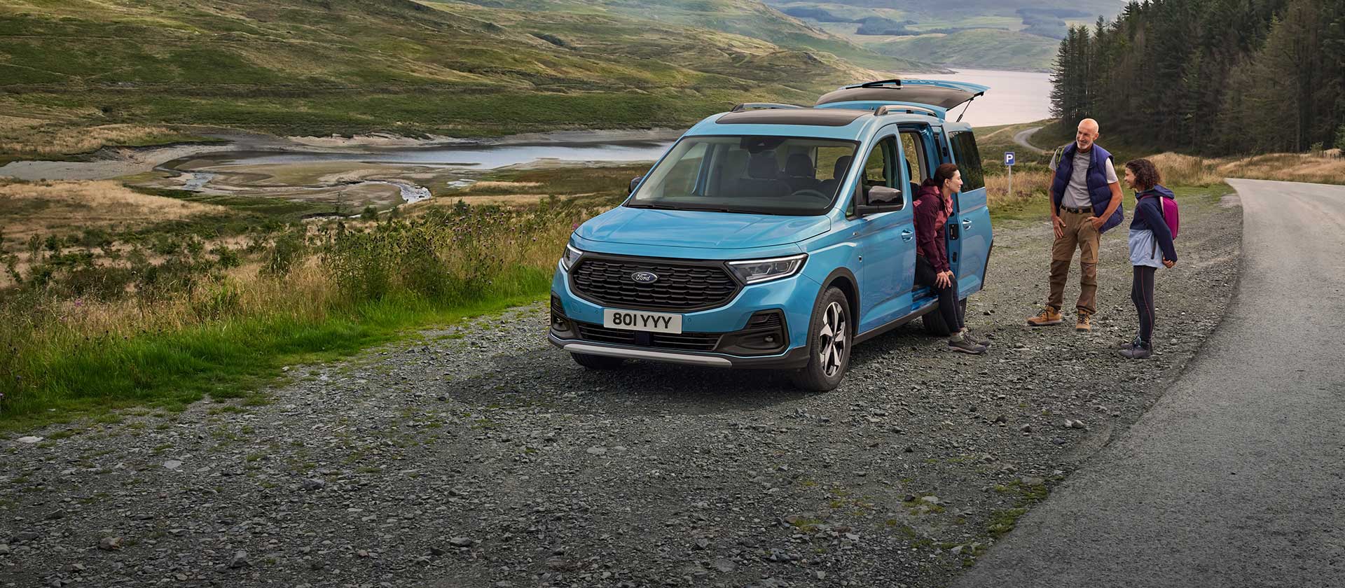 Ford Tourneo Connect met voorbumper en skidplate