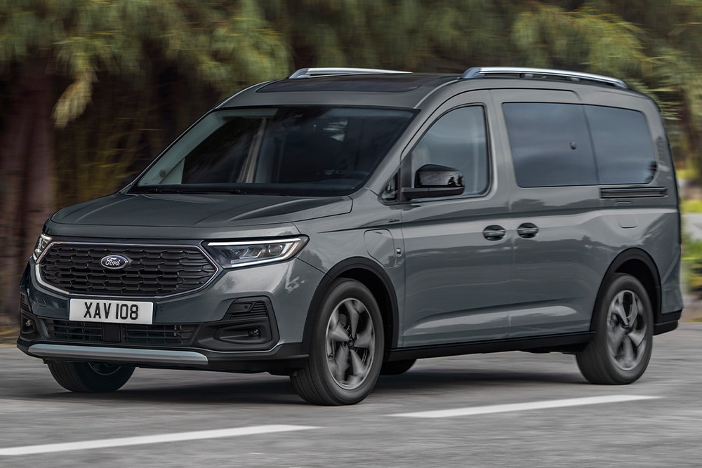 Ford Transit Connect driekwart vooraanzicht