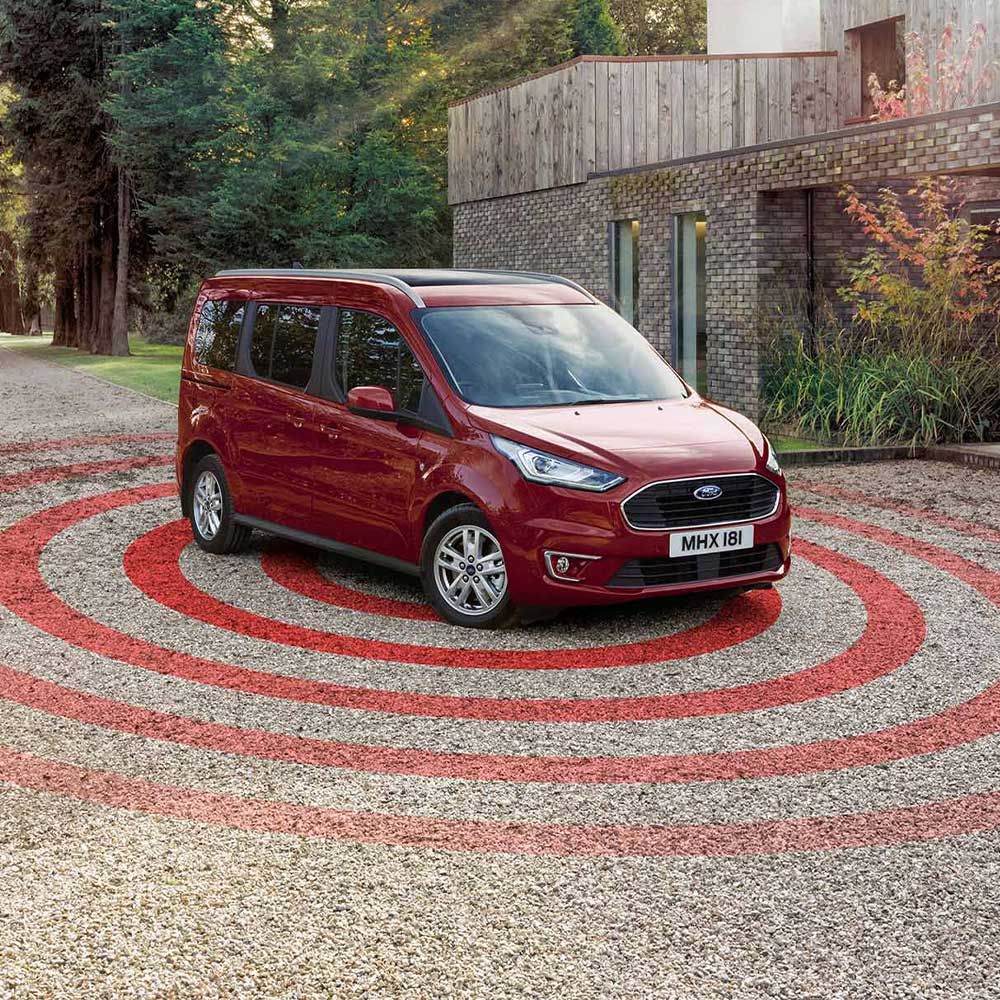 Ford Tourneo Connect met afbeelding van alarmradar.