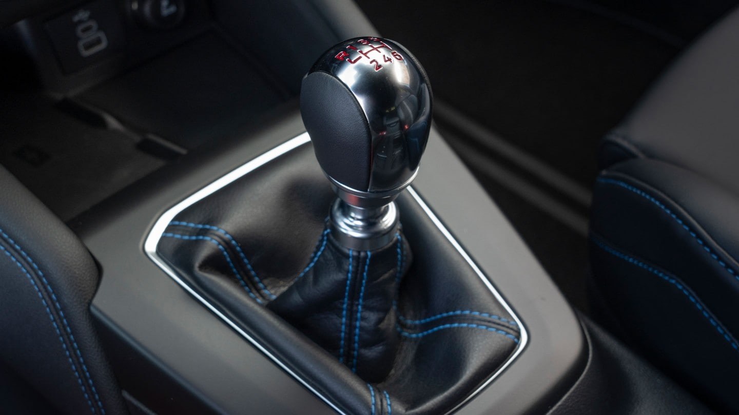 Interieur afgewerkt met Motion Blue-stiksels