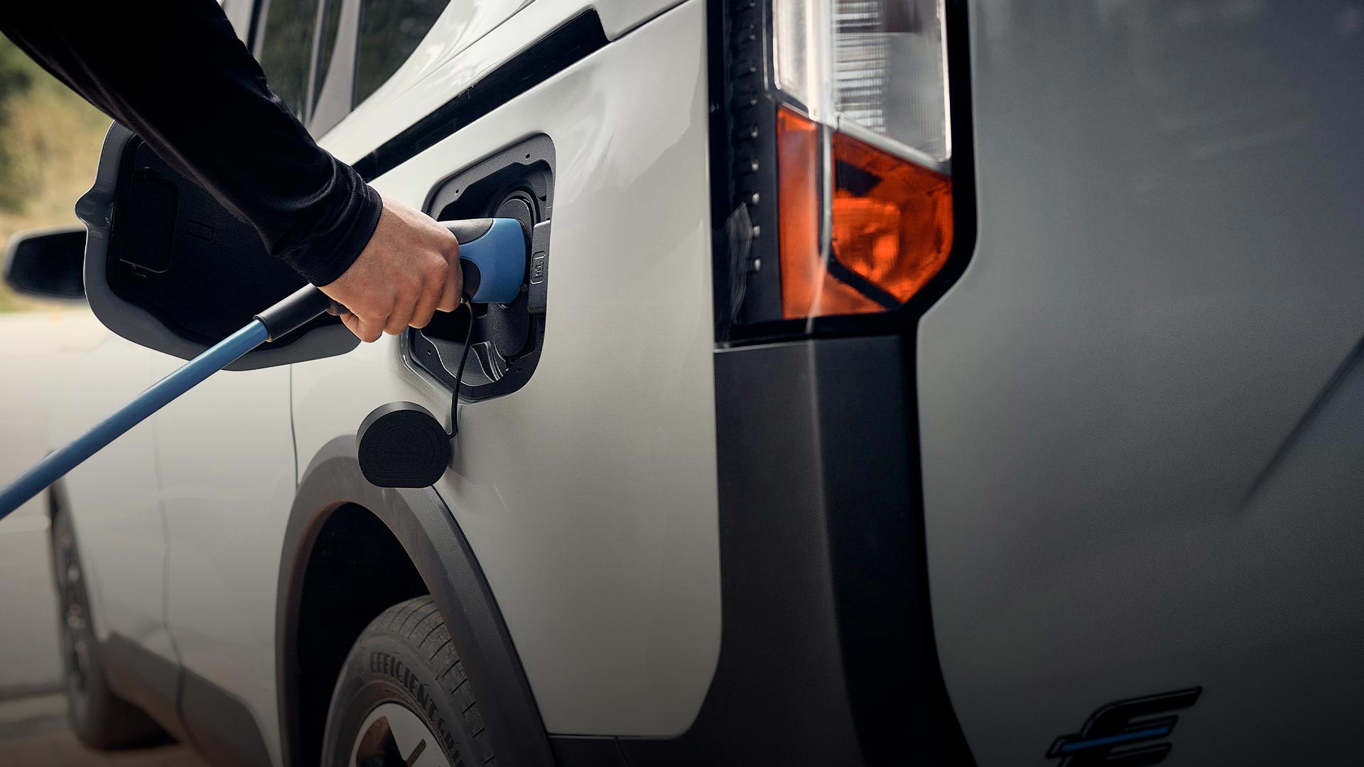 Ford E-Tourneo Courier Active oplaadstekker