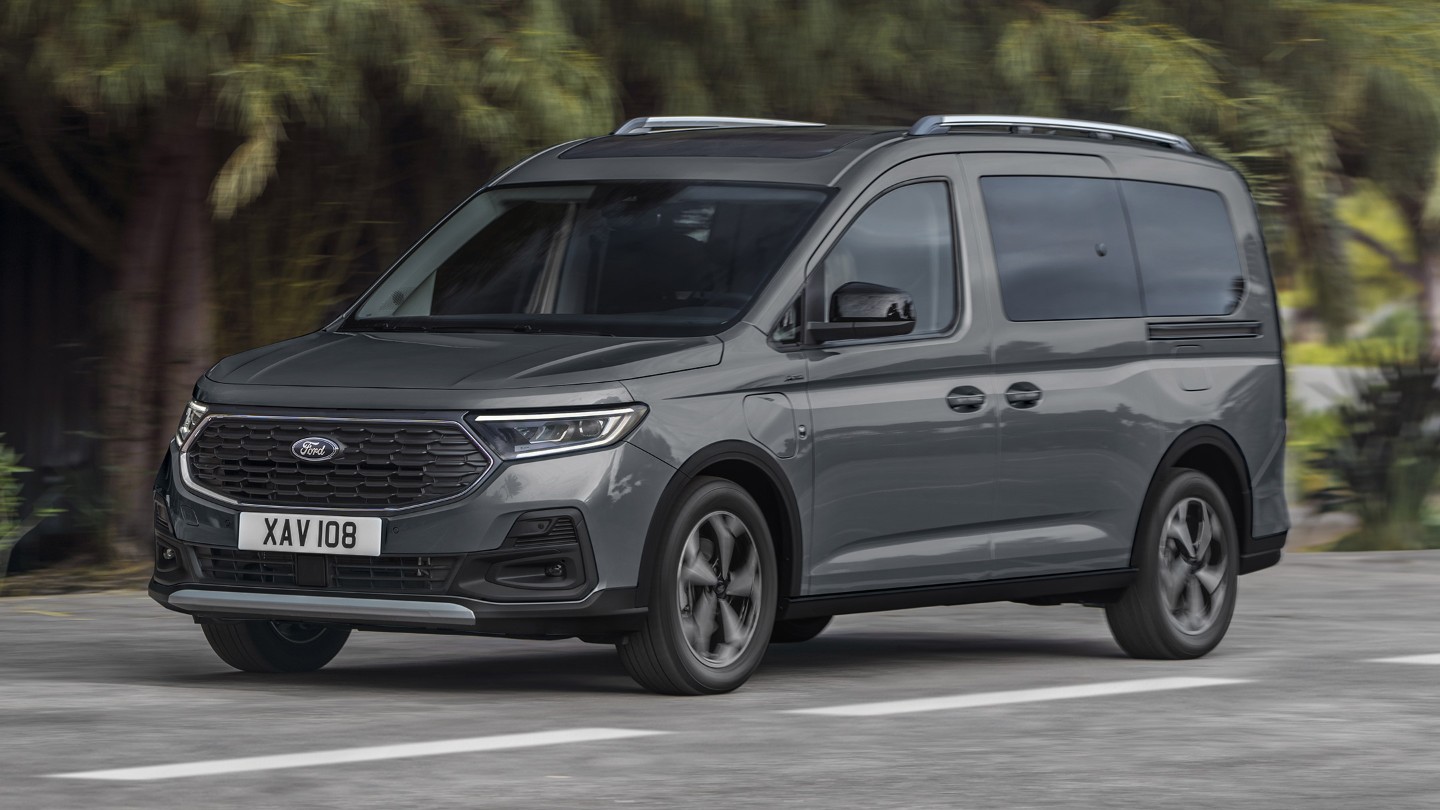 Ford Tourneo Connect front three quarter view