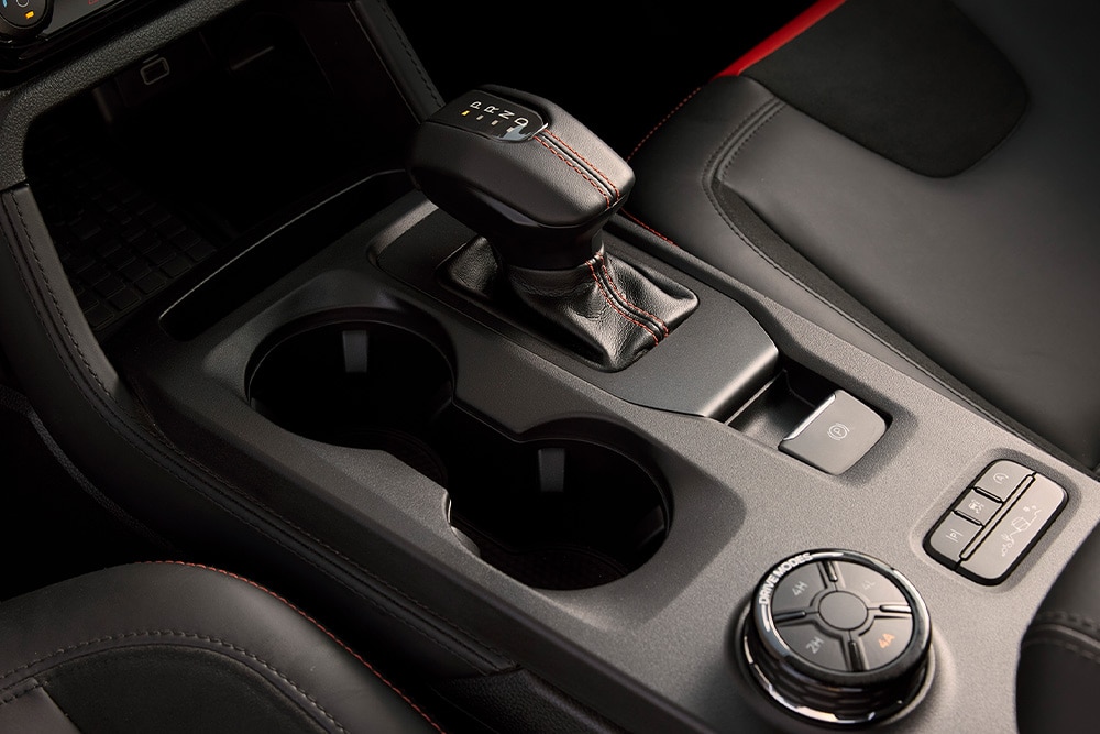 Ford Ranger Raptor-middenconsole met keuzeschakelaar voor rijmodi.