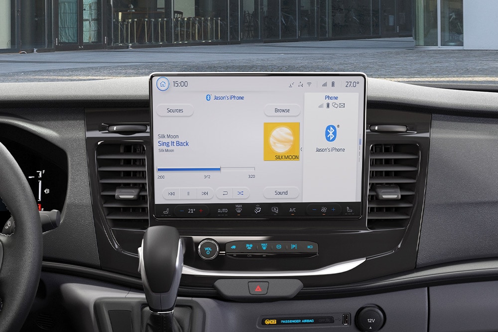 Ford Transit Kombi dashboard met 8" SYNC® 3 touchscreen.
