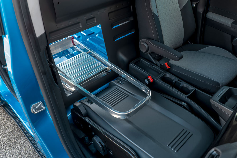 Ford E-Transit Courier Achterdoorlaadschot