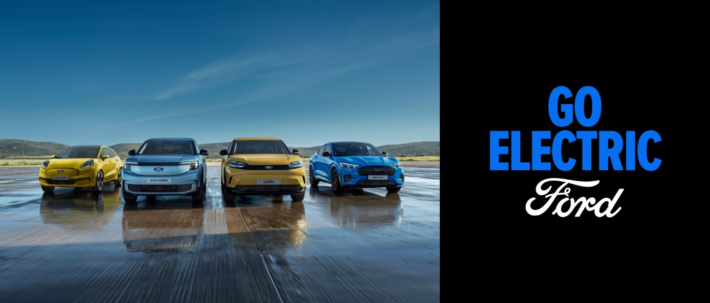Opstelling van Ford EV's, waaronder de Ford Puma Gen-E, Ford Explorer, Ford Capri en Ford Mustang Mach-E.